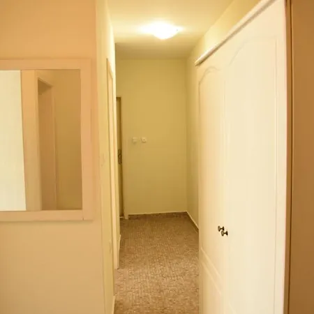 Cozy Flores 2 Bedrooms 公寓 阳光海滩